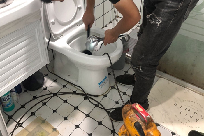 比如疏通下水道